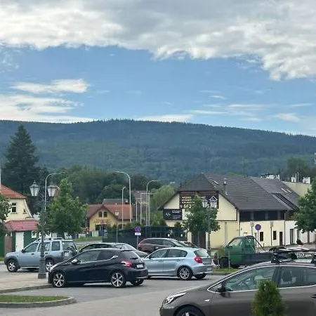 Sudecka K0rona Caloroczne شاليه *