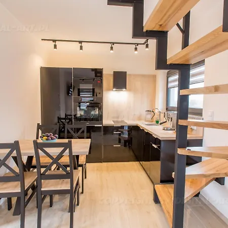 Sudecka K0rona Caloroczne شاليه